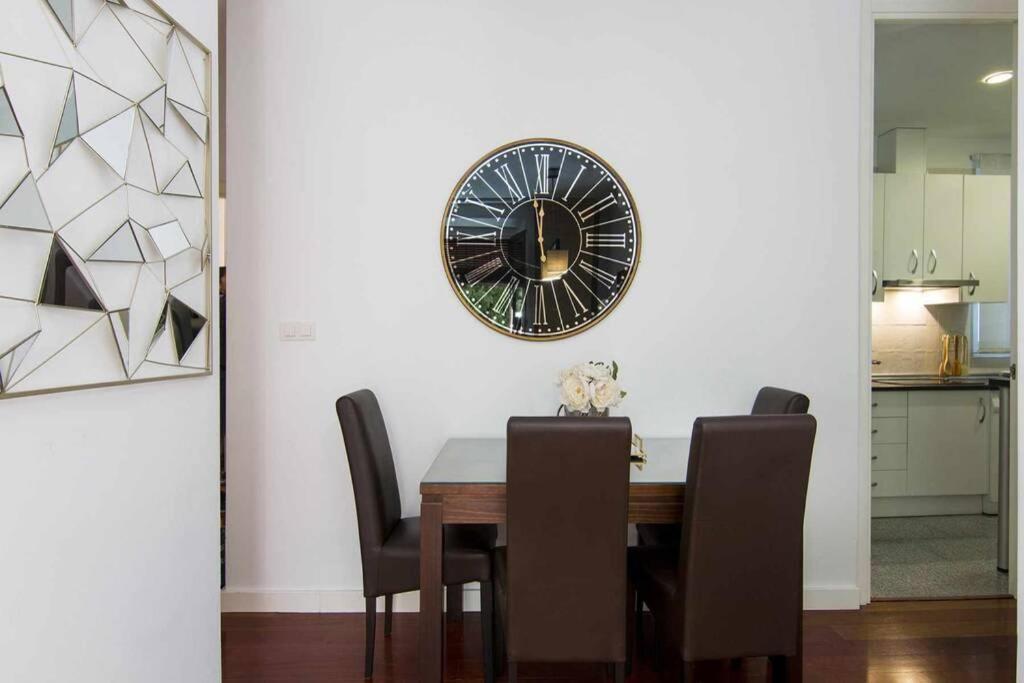 Eco Center Granatensis Catedral 2 Habitaciones Free Parking กรานาดา ภายนอก รูปภาพ