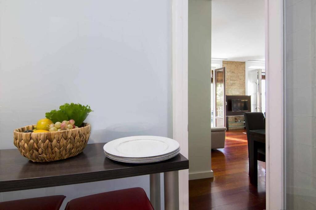 Eco Center Granatensis Catedral 2 Habitaciones Free Parking กรานาดา ภายนอก รูปภาพ