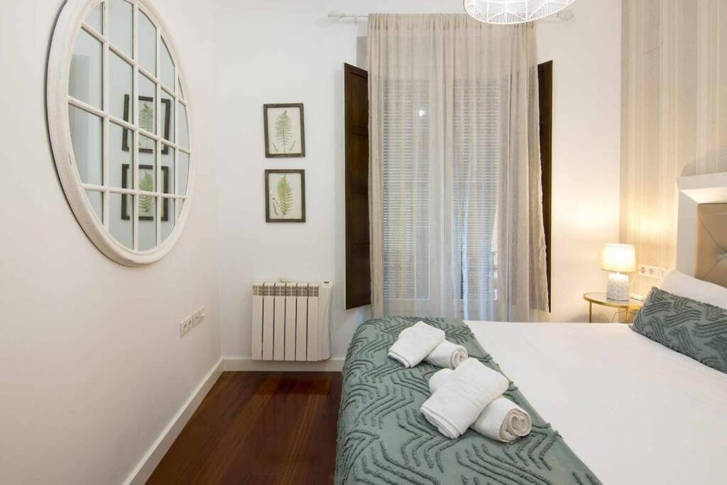 Eco Center Granatensis Catedral 2 Habitaciones Free Parking กรานาดา ภายนอก รูปภาพ